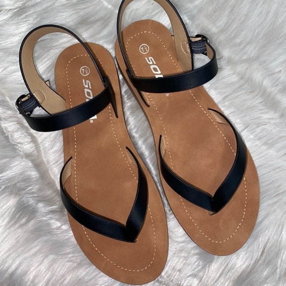 Soda brand Ryder Black sandals | multiple sizes - Picture 2 of 4